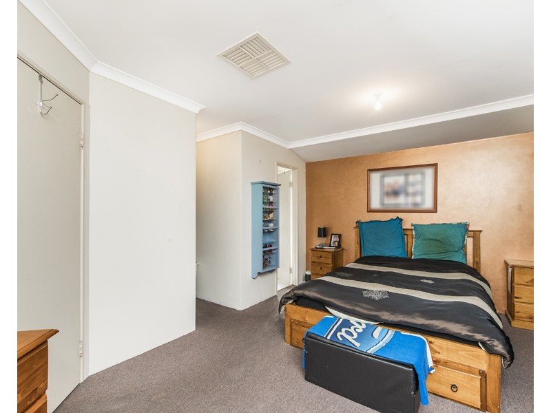 27  Thicket Circuit, Banksia Grove WA 6031