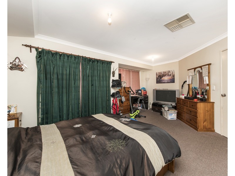 27  Thicket Circuit, Banksia Grove WA 6031