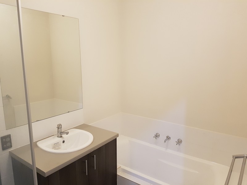 21 Minikin Drive, Aveley WA 6069