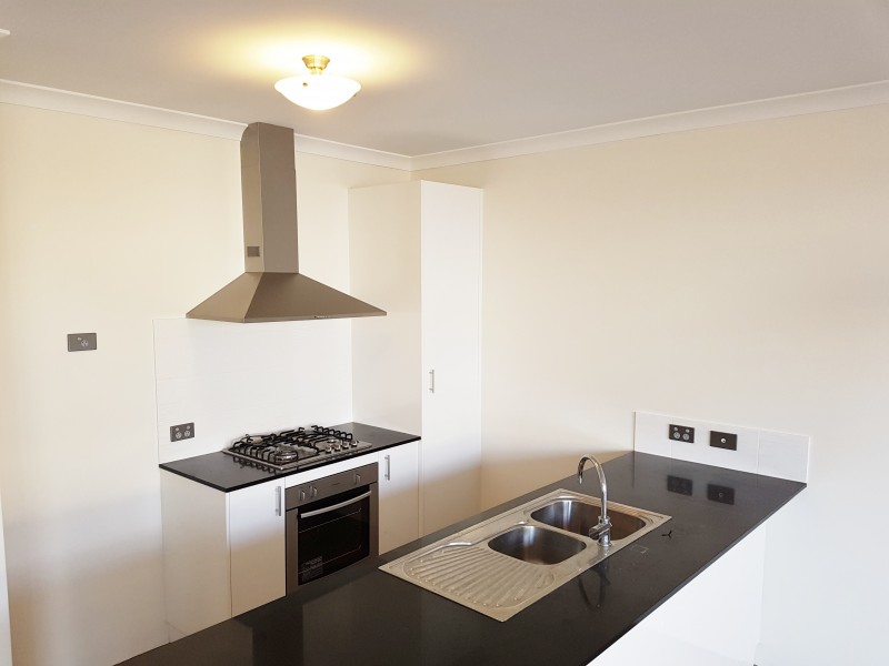 21 Minikin Drive, Aveley WA 6069