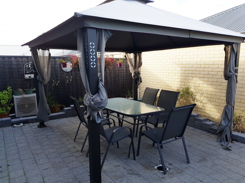 21 Minikin Drive, Aveley WA 6069