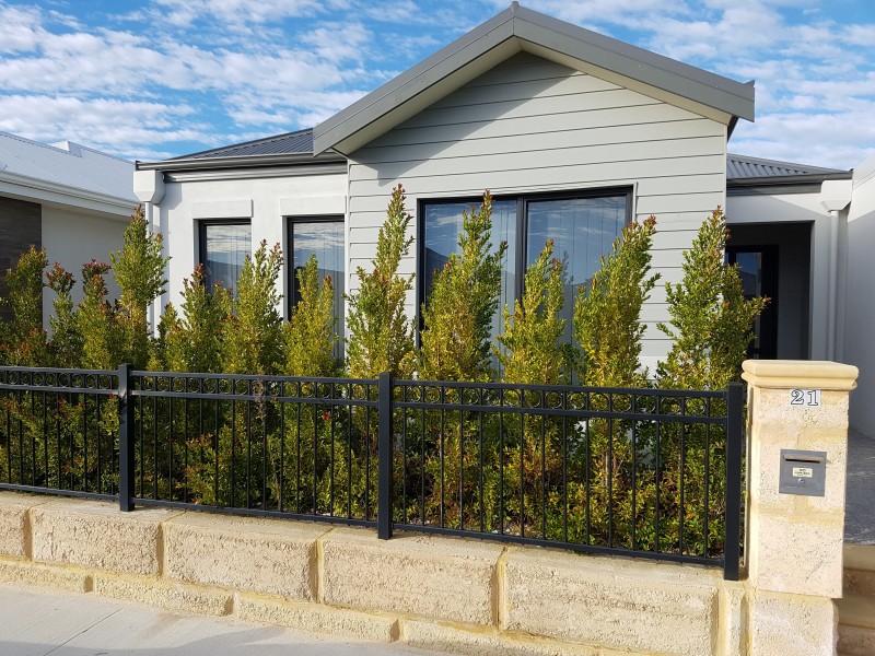 21 Minikin Drive, Aveley WA 6069