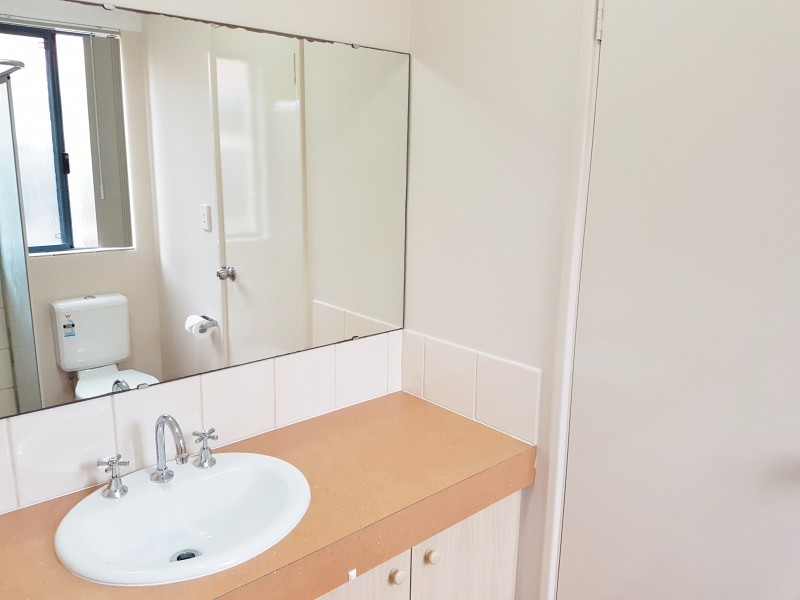 39 Centre Circle, Ellenbrook WA 6069
