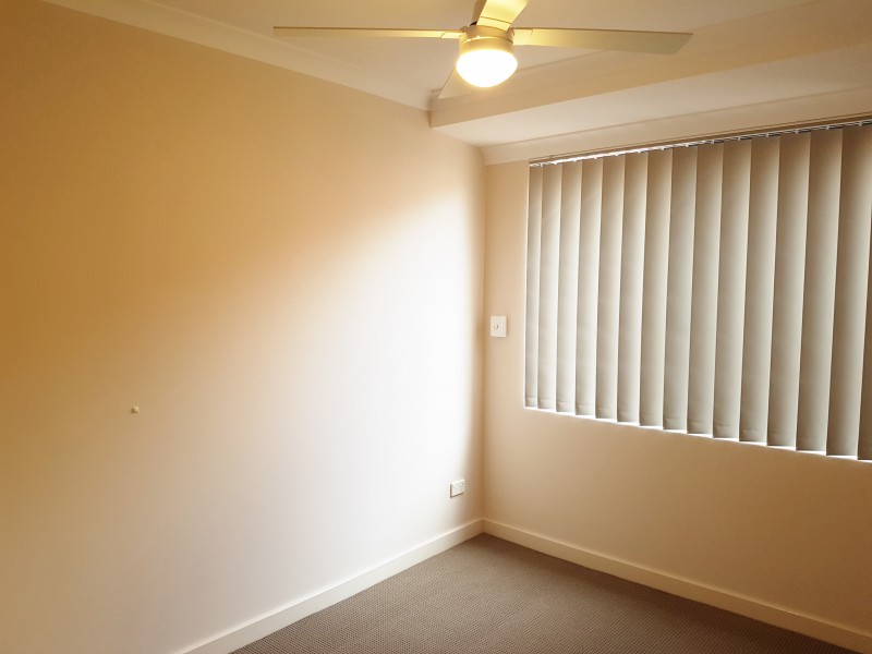 39 Centre Circle, Ellenbrook WA 6069