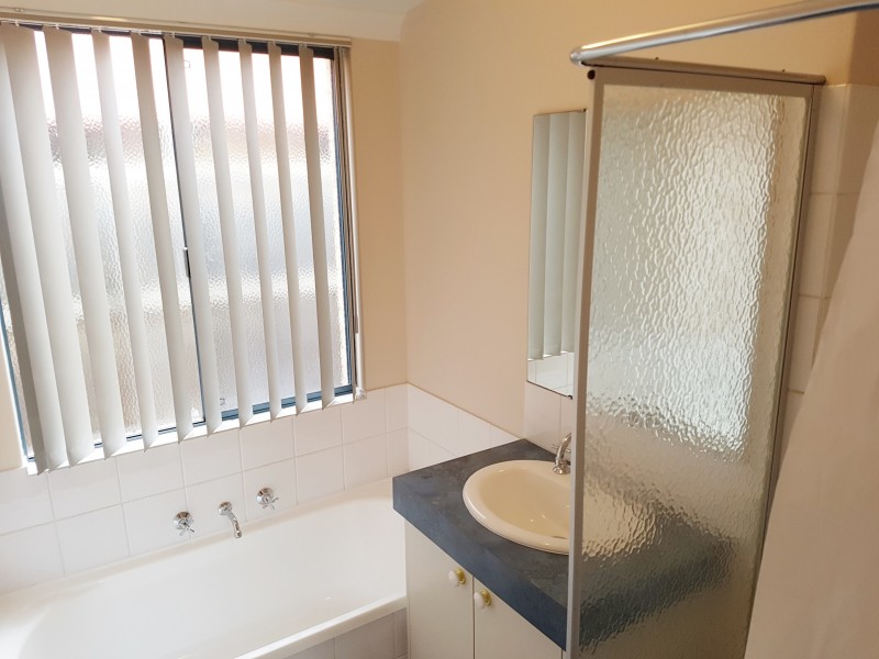39 Centre Circle, Ellenbrook WA 6069