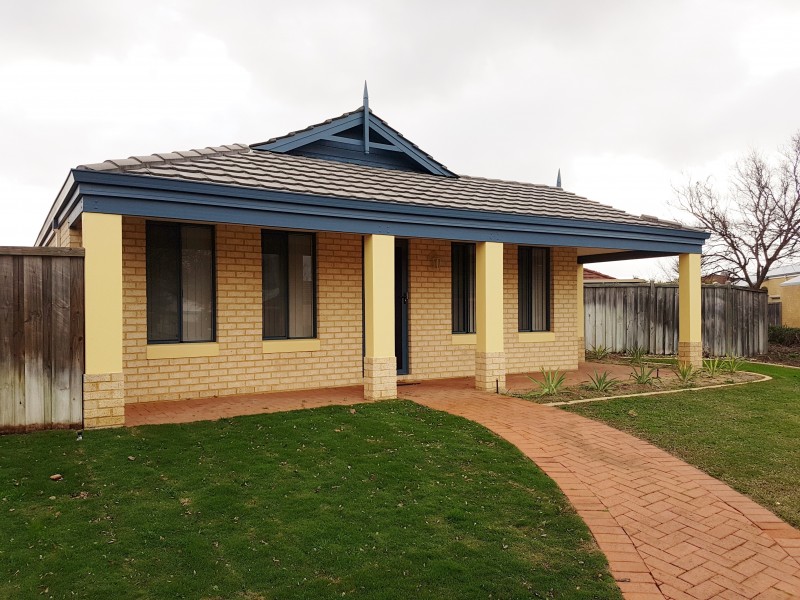 39 Centre Circle, Ellenbrook WA 6069
