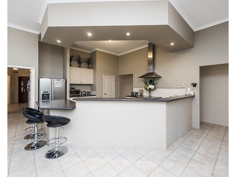 28 Losino Boulevard, Henley Brook WA 6055