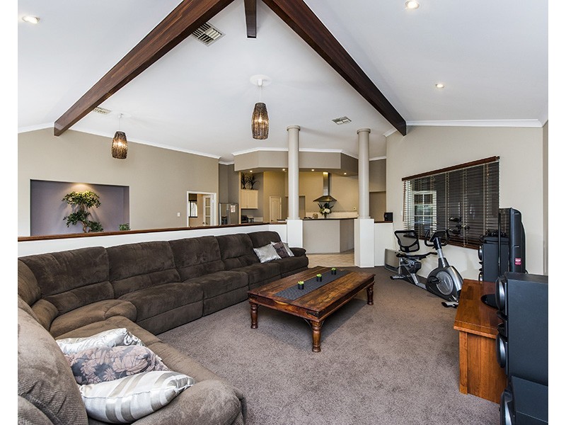 28 Losino Boulevard, Henley Brook WA 6055