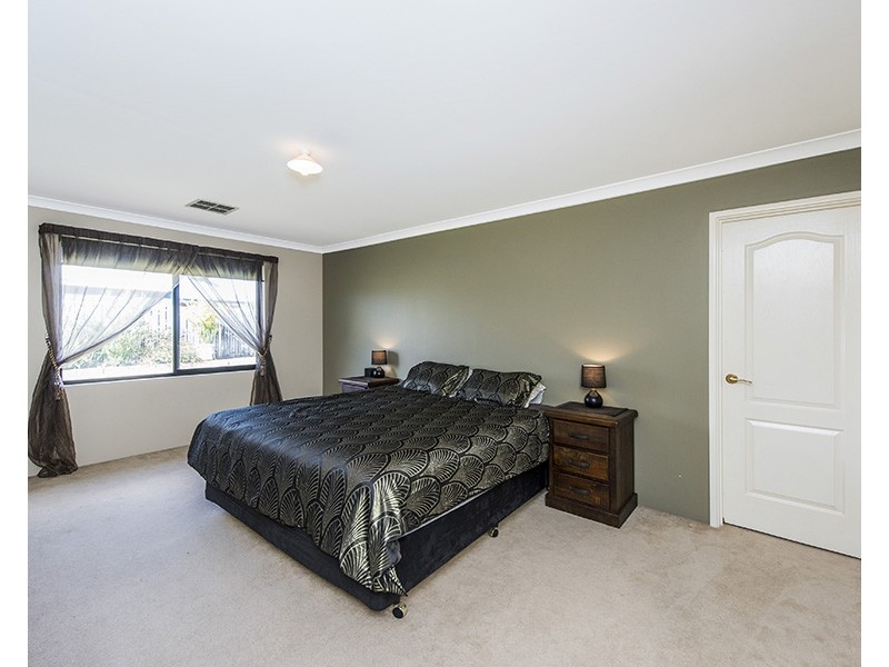 28 Losino Boulevard, Henley Brook WA 6055