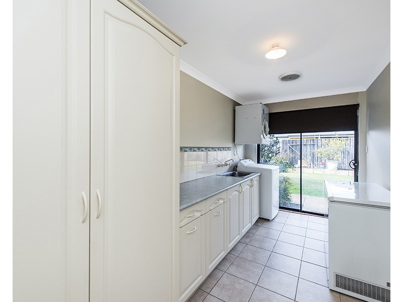 28 Losino Boulevard, Henley Brook WA 6055