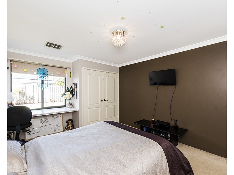 28 Losino Boulevard, Henley Brook WA 6055