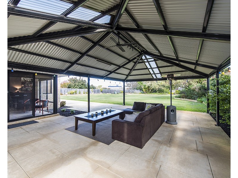 28 Losino Boulevard, Henley Brook WA 6055