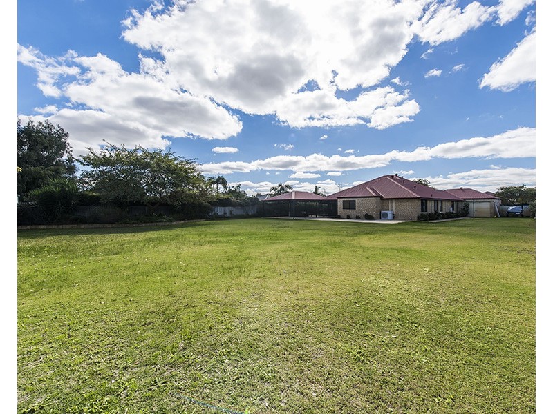 28 Losino Boulevard, Henley Brook WA 6055