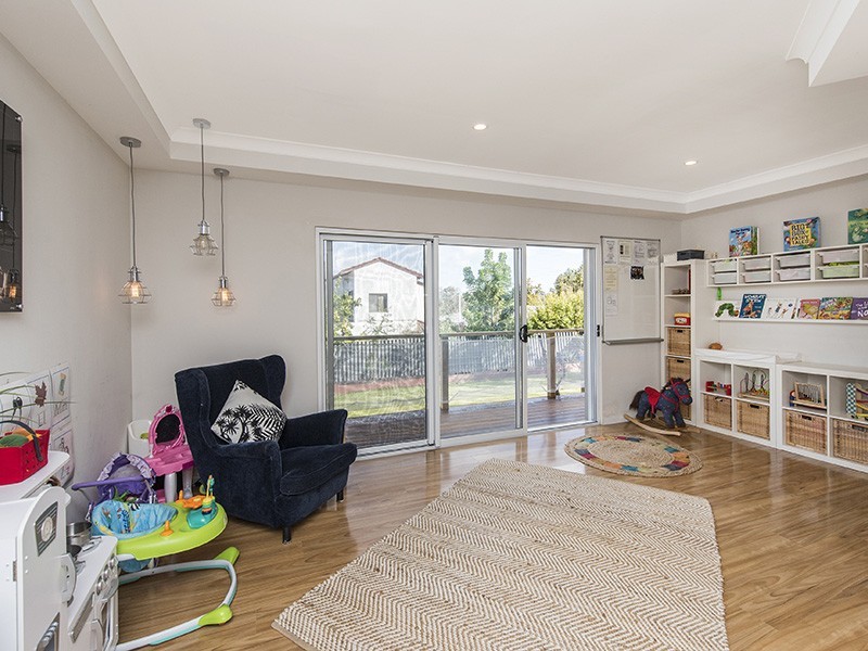 12 Dillenia Way, Greenwood WA 6024