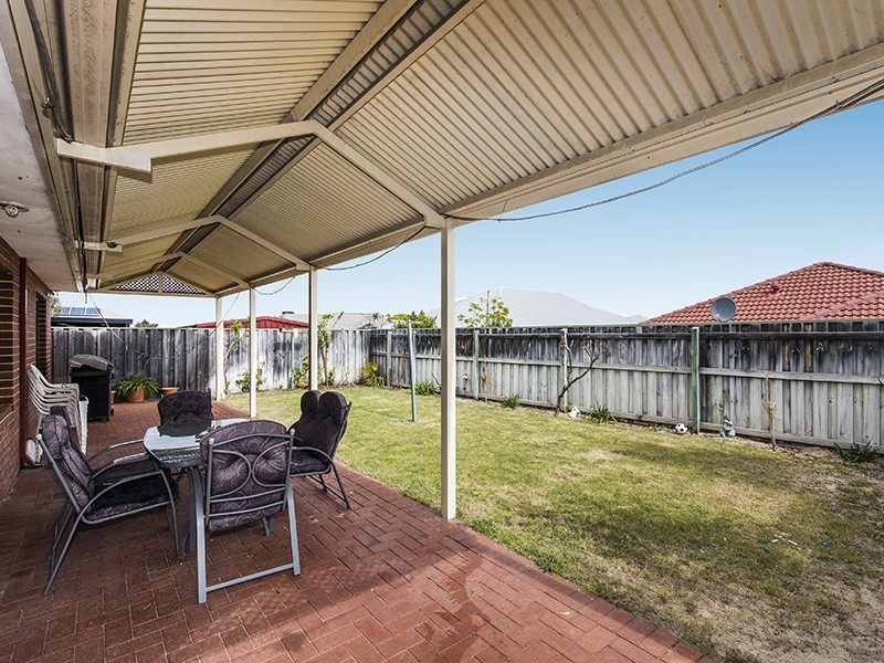 25 Bancombe Crescent, Ellenbrook WA 6069