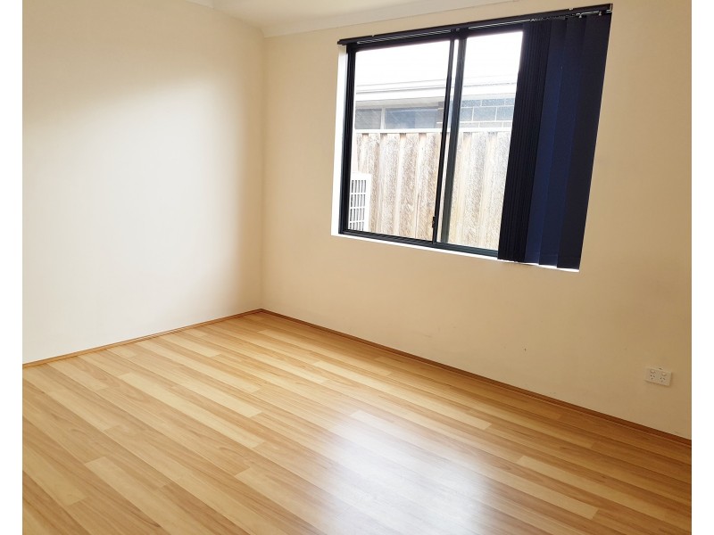 5 Emms Green, Ellenbrook WA 6069