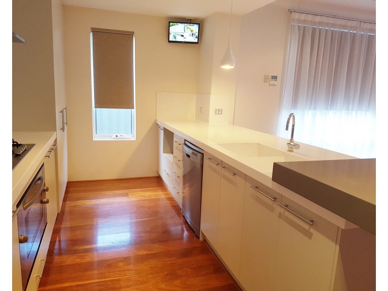 31 Safford Avenue, Aveley WA 6069