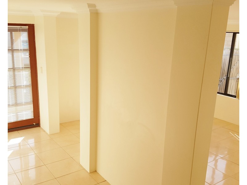 8 Bantry Bend, Mindarie WA 6030