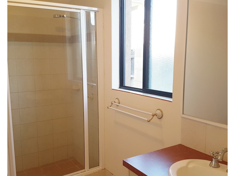 8 Bantry Bend, Mindarie WA 6030