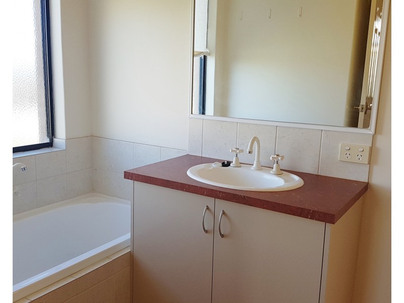 8 Bantry Bend, Mindarie WA 6030