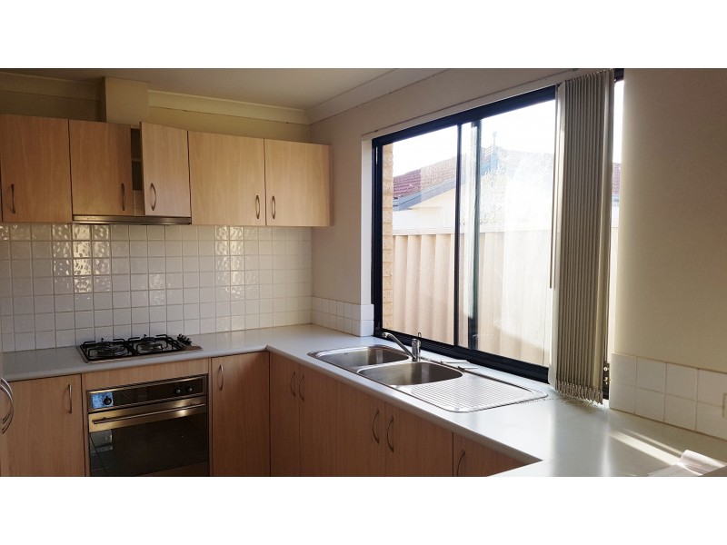 7b Eastdene Circle, Nollamara WA 6061