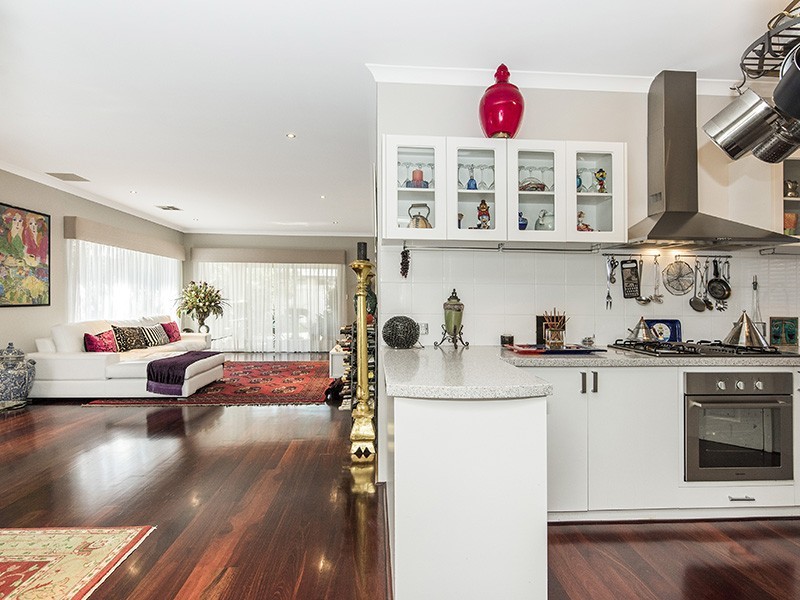 48 Farmaner Parkway, Ellenbrook WA 6069