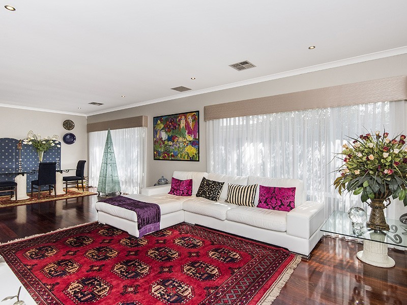 48 Farmaner Parkway, Ellenbrook WA 6069