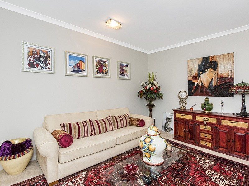 48 Farmaner Parkway, Ellenbrook WA 6069