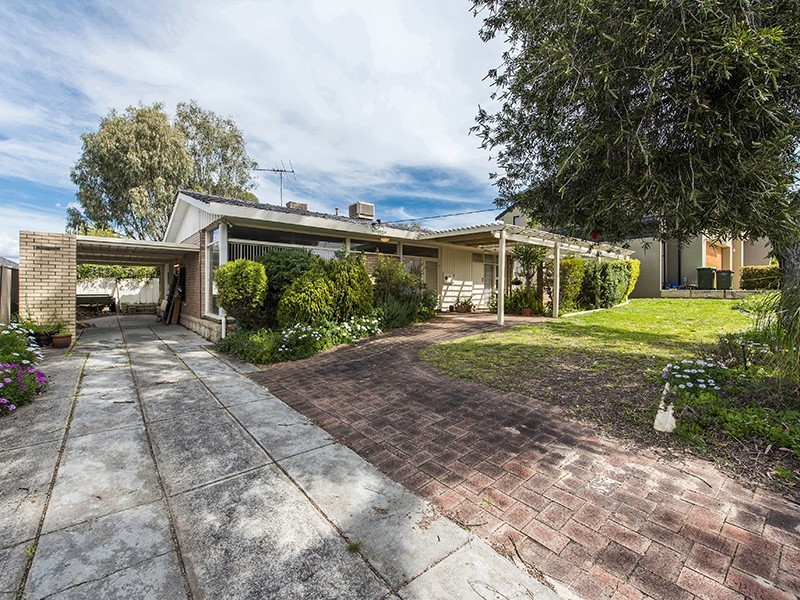 12 Malba Crescent, Dianella WA 6059