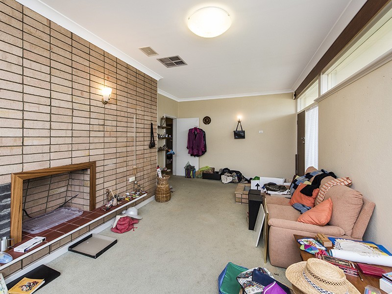 12 Malba Crescent, Dianella WA 6059