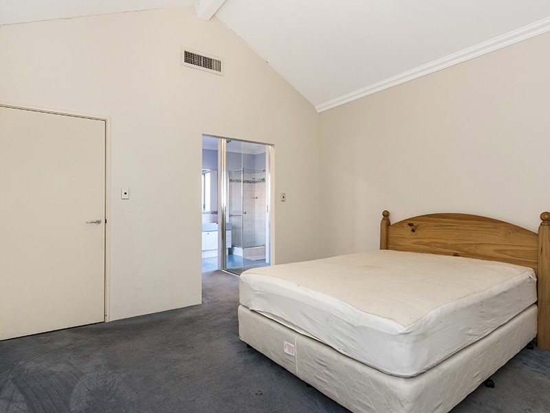 41  Pensacola Avenue, Caversham WA 6055