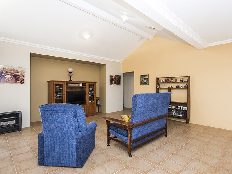 41  Pensacola Avenue, Caversham WA 6055