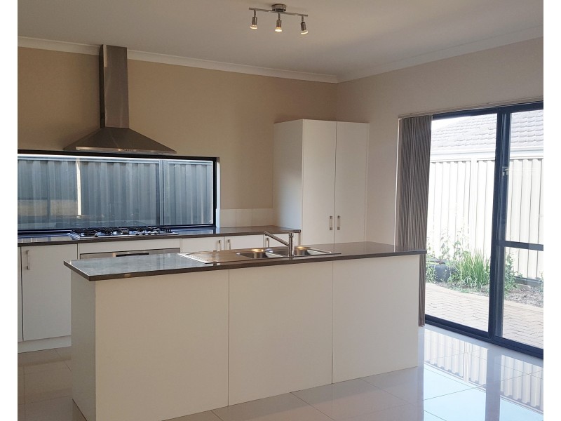 43 Marden Grange, Aveley WA 6069