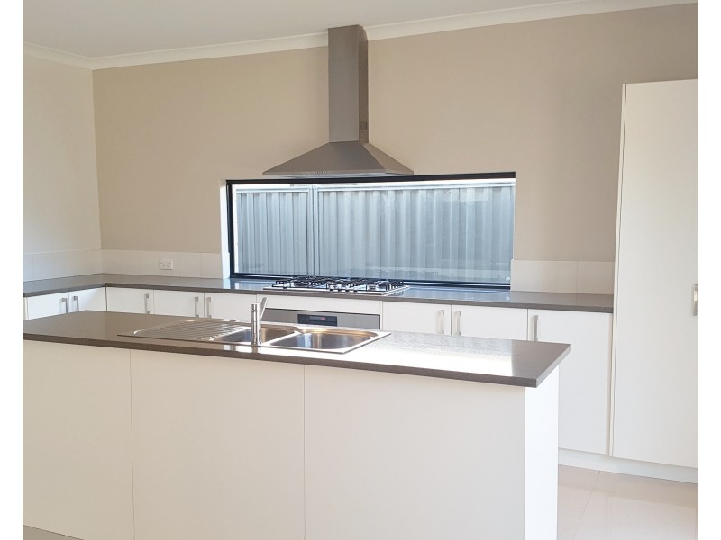 43 Marden Grange, Aveley WA 6069