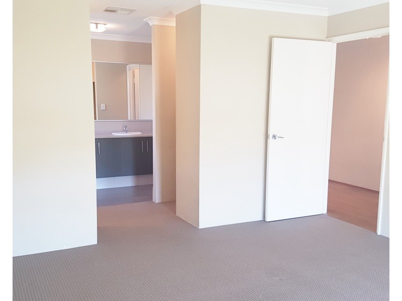 39 Addingham Drive, Ellenbrook WA 6069