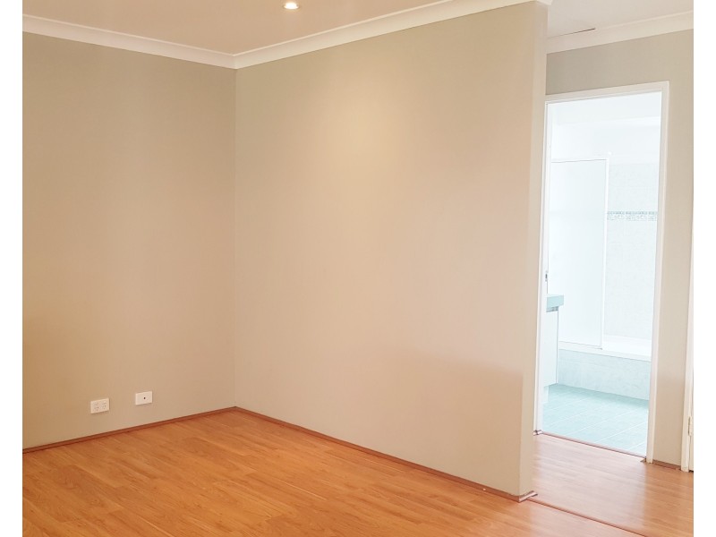 4 Mirimas Court, Ellenbrook WA 6069