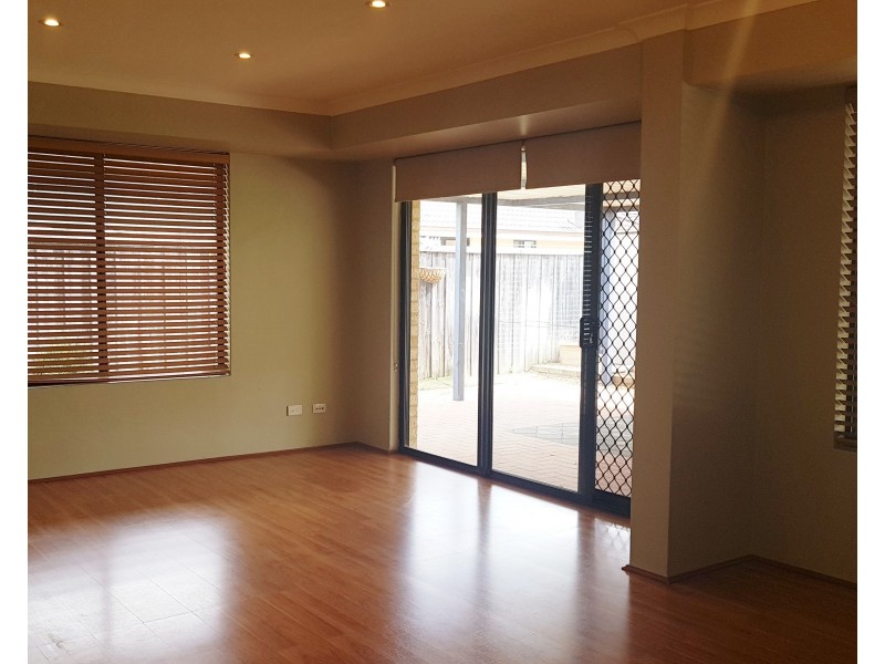 4 Mirimas Court, Ellenbrook WA 6069