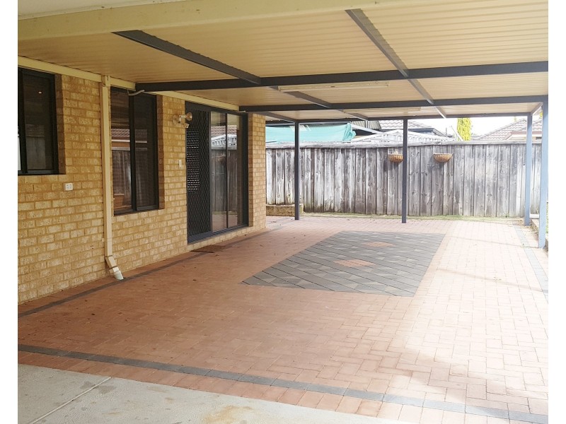 4 Mirimas Court, Ellenbrook WA 6069