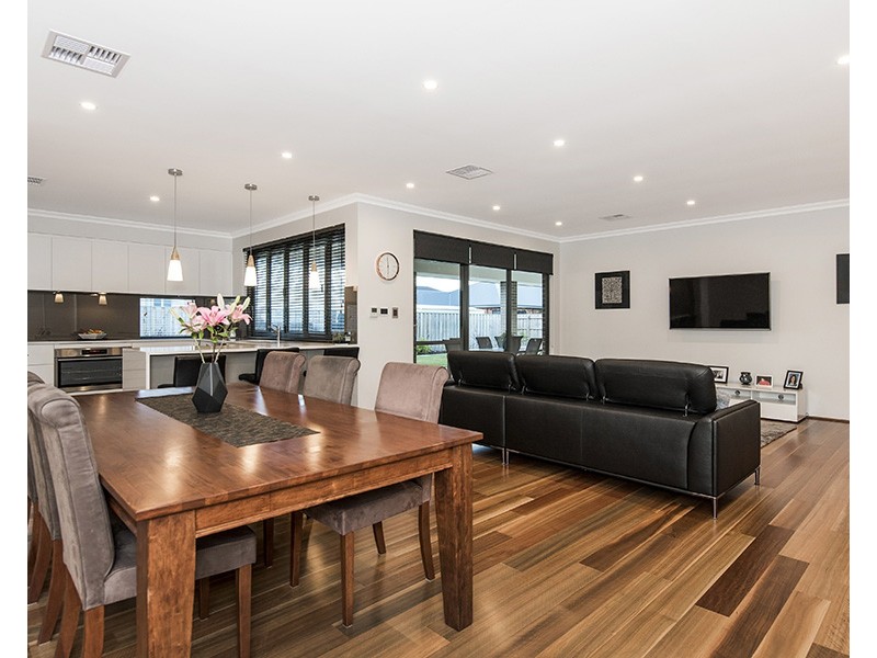 30 Berrington Trail, The Vines WA 6069