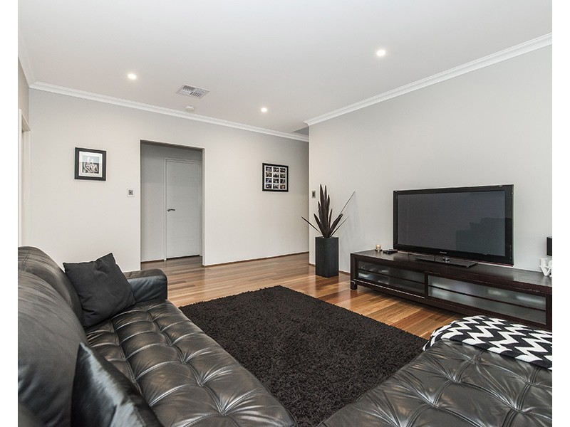 30 Berrington Trail, The Vines WA 6069