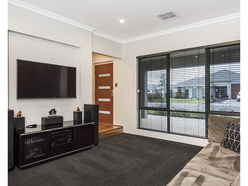 30 Berrington Trail, The Vines WA 6069