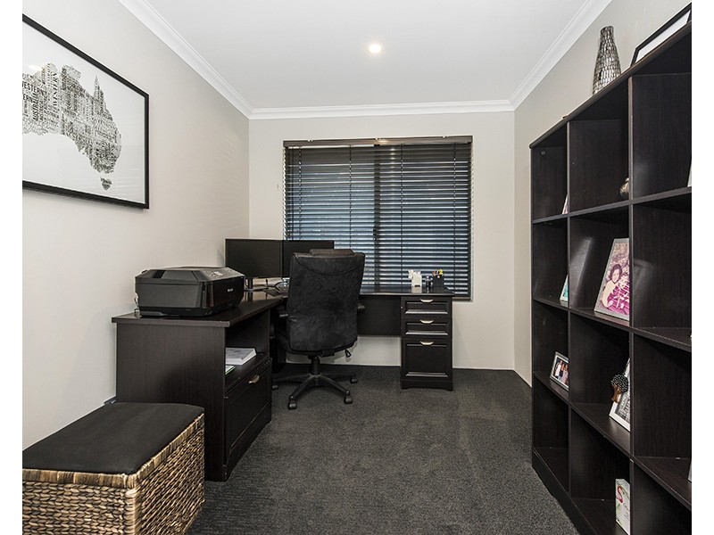 30 Berrington Trail, The Vines WA 6069