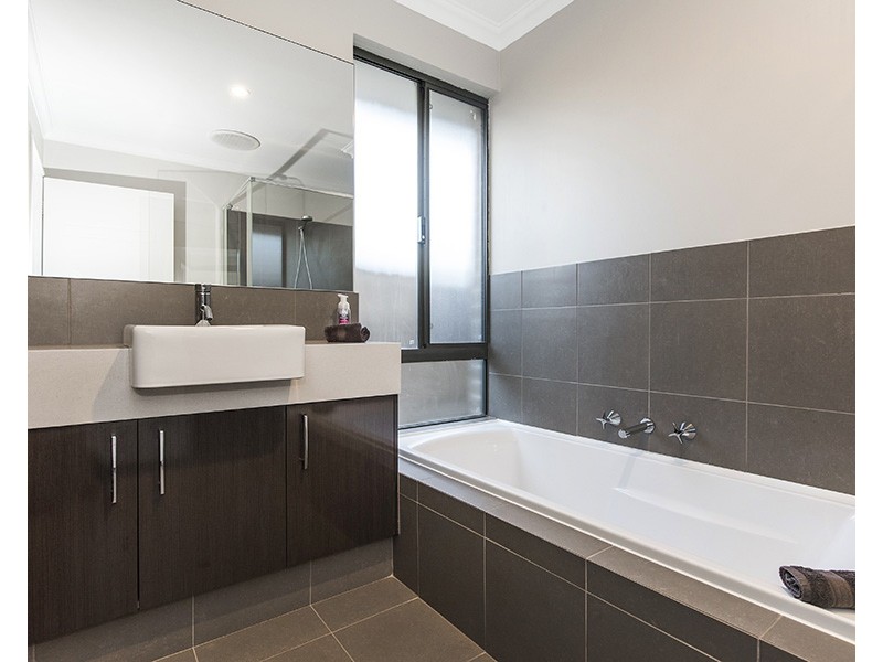 30 Berrington Trail, The Vines WA 6069