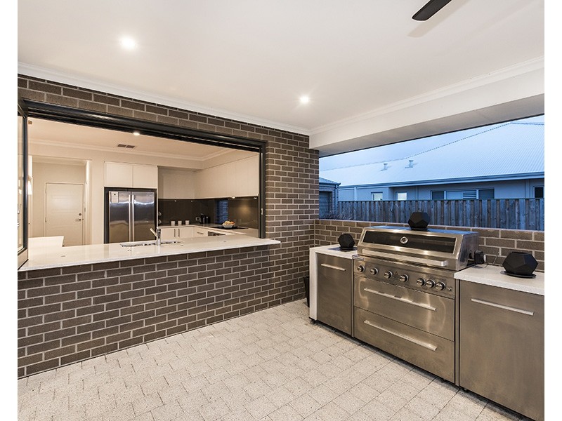 30 Berrington Trail, The Vines WA 6069