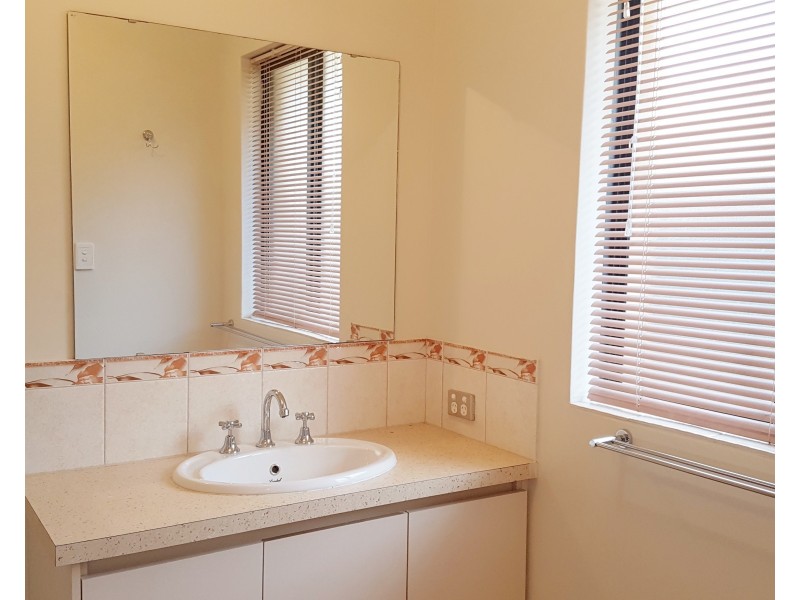 48 Birkett Circle, Ellenbrook WA 6069