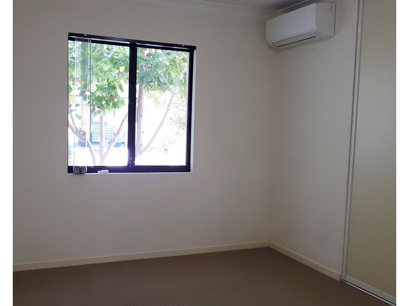 33/5 Eastleigh Loop, Currambine WA 6028