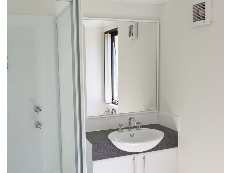 33/5 Eastleigh Loop, Currambine WA 6028