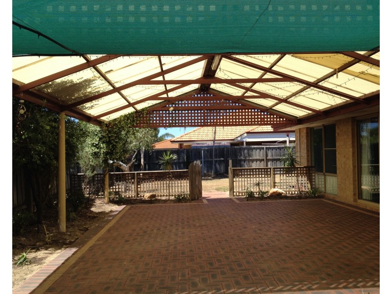 17 Trigger Plant Avenue, Ellenbrook WA 6069