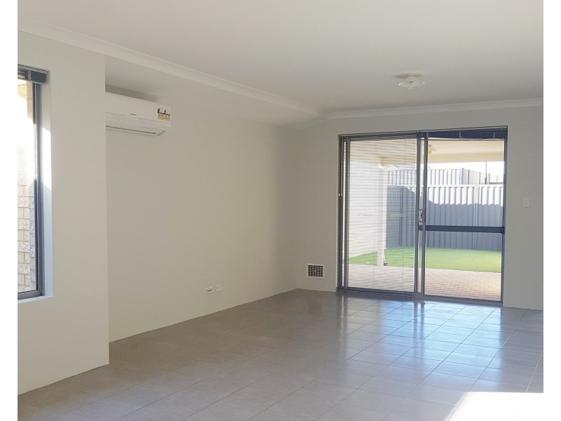 6 Moreau Drive, Ellenbrook WA 6069