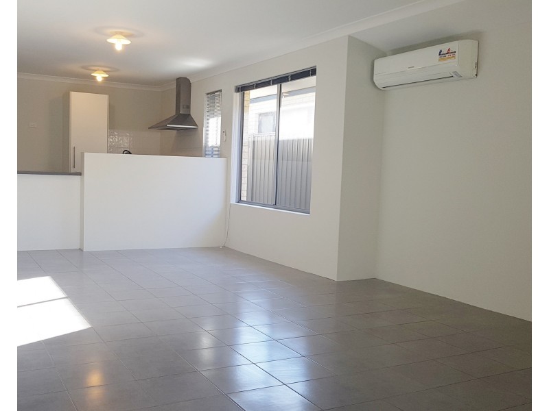 6 Moreau Drive, Ellenbrook WA 6069
